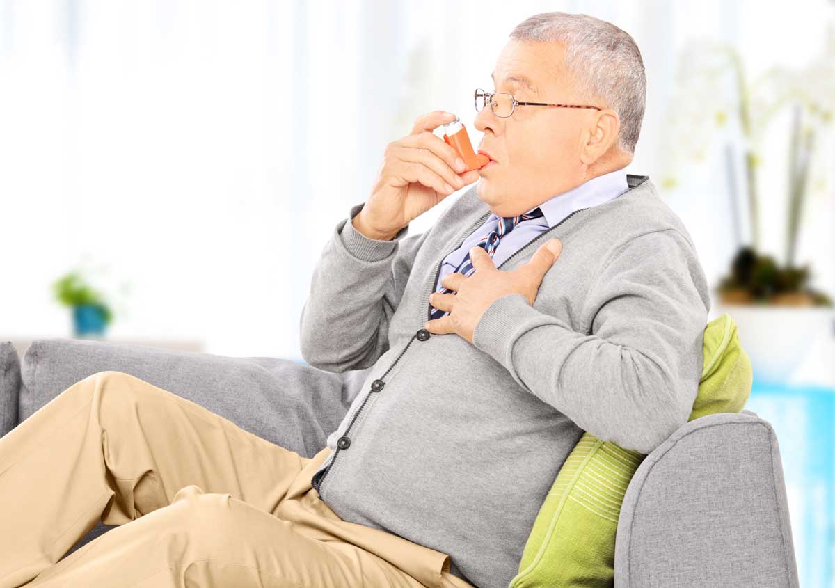 Specialist near Hoffman Estates IL discusses common adult asthma triggers